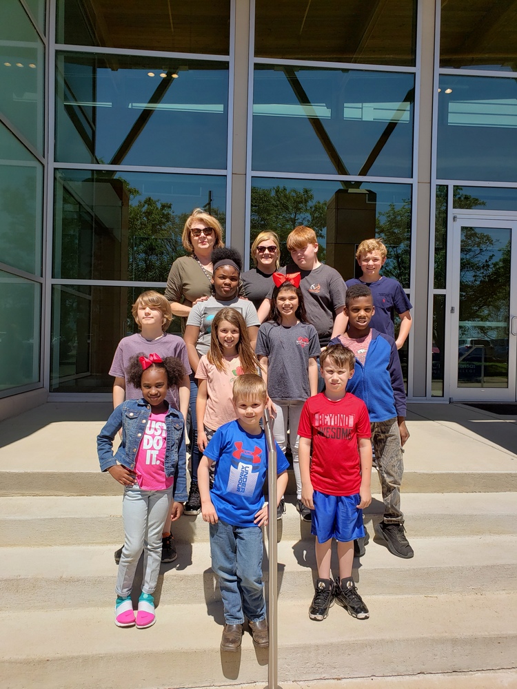 Students Visit EACC Art Gallery