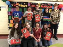 8th Graders Help Spread Christmas Cheer